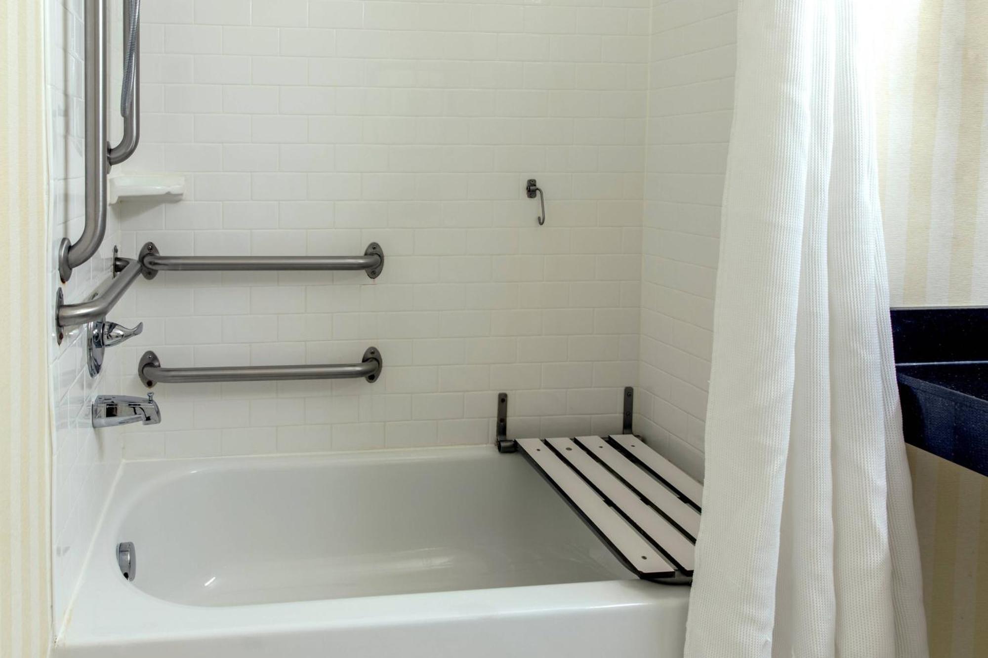 Fairfield Inn & Suites Canton North Canton Extérieur photo